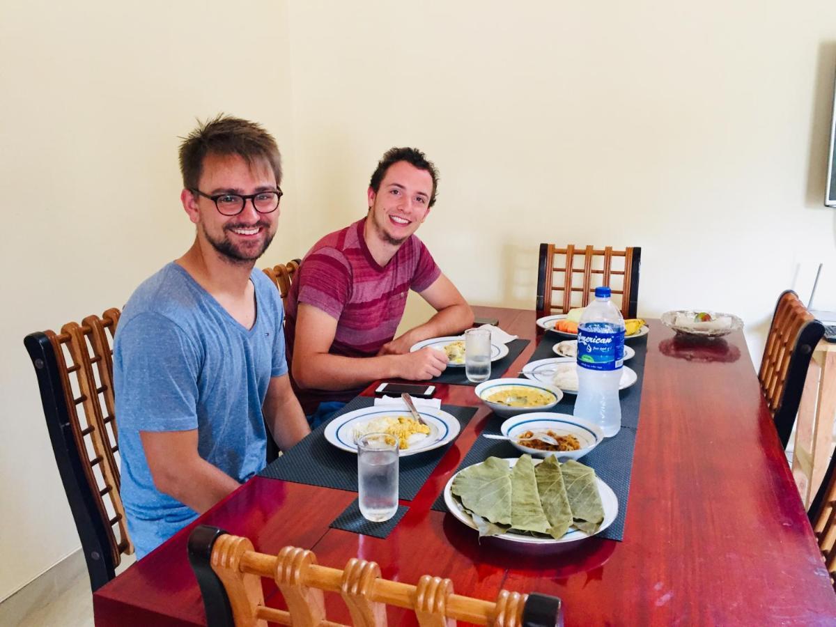 אנוראדפורה Sweet Home Tourist Rest, Cooking Classes & Tours מראה חיצוני תמונה